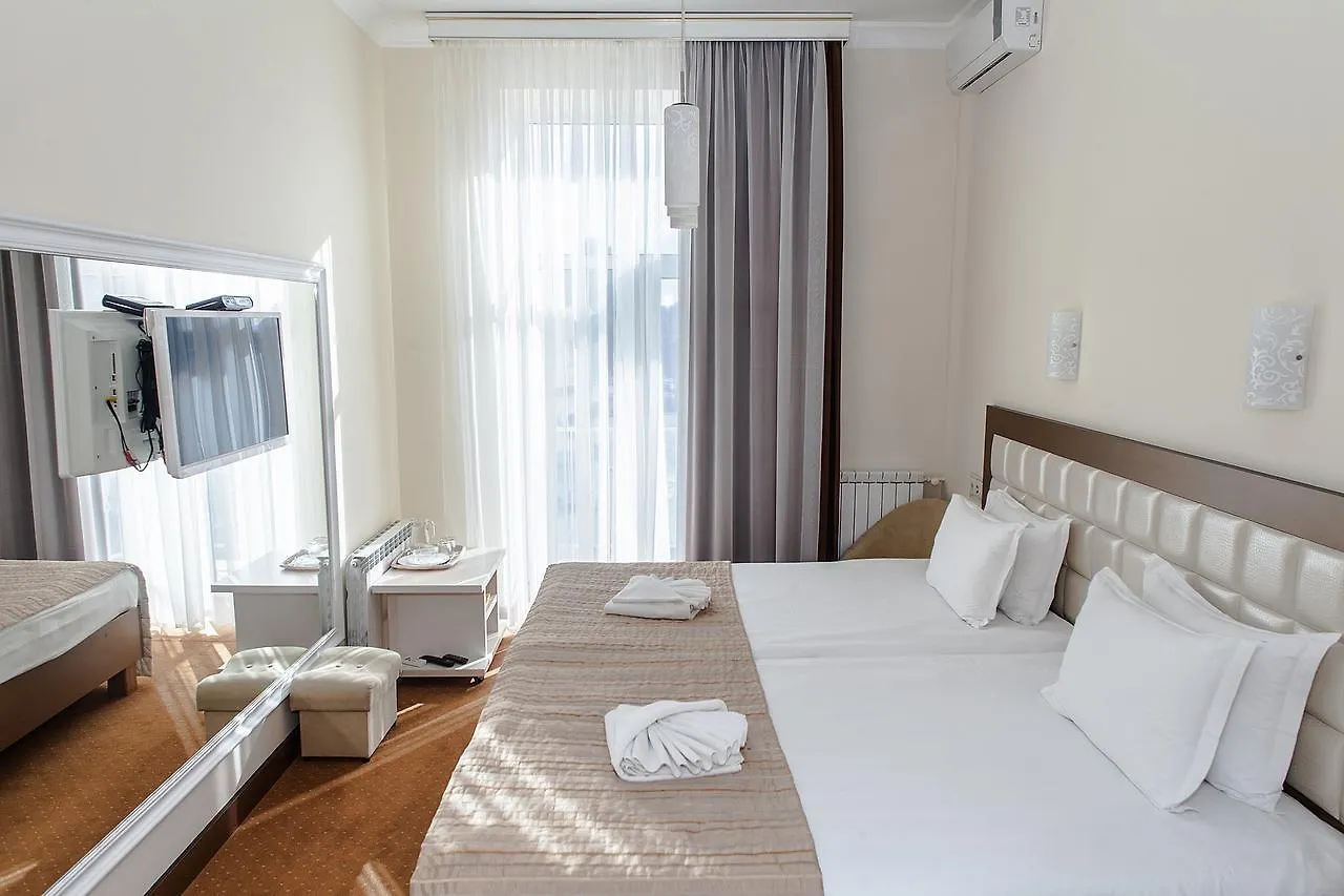 7 Sky On Yevhena Konovaltsia Hotel Kyiv