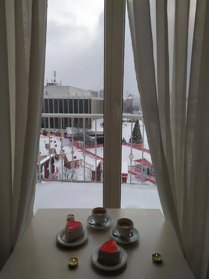 Hotel 7 Sky On Yevhena Konovaltsia Kyjev