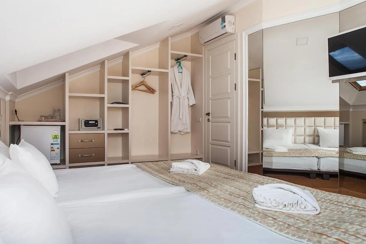 Hotel 7 Sky On Yevhena Konovaltsia Kyjev Ukrajina
