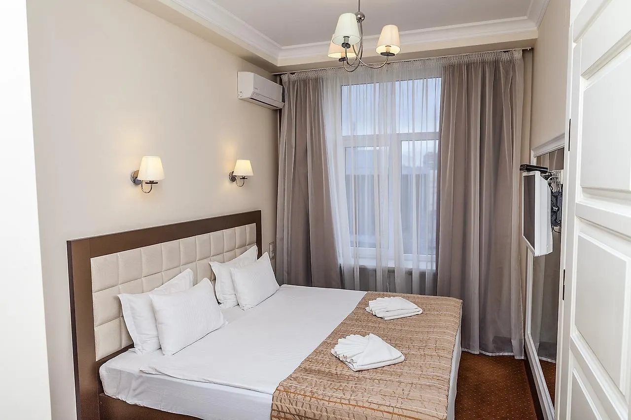 Hotel 7 Sky On Yevhena Konovaltsia Kyjev Ukrajina