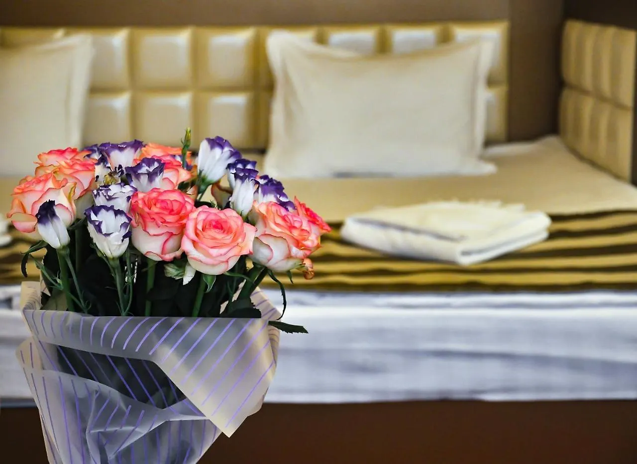 Hotel 7 Sky On Yevhena Konovaltsia Kyjev Ukrajina