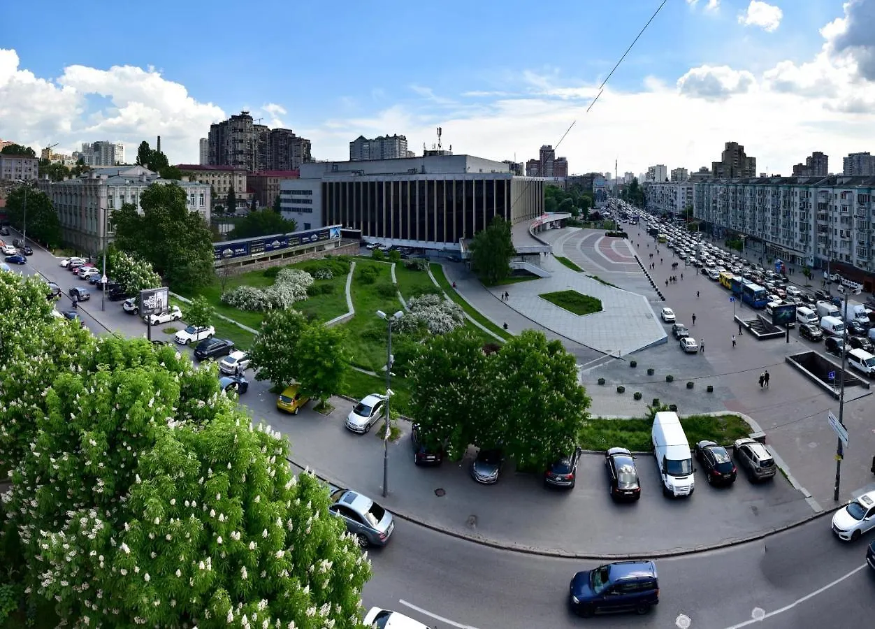 7 Sky On Yevhena Konovaltsia Hotel Kyiv